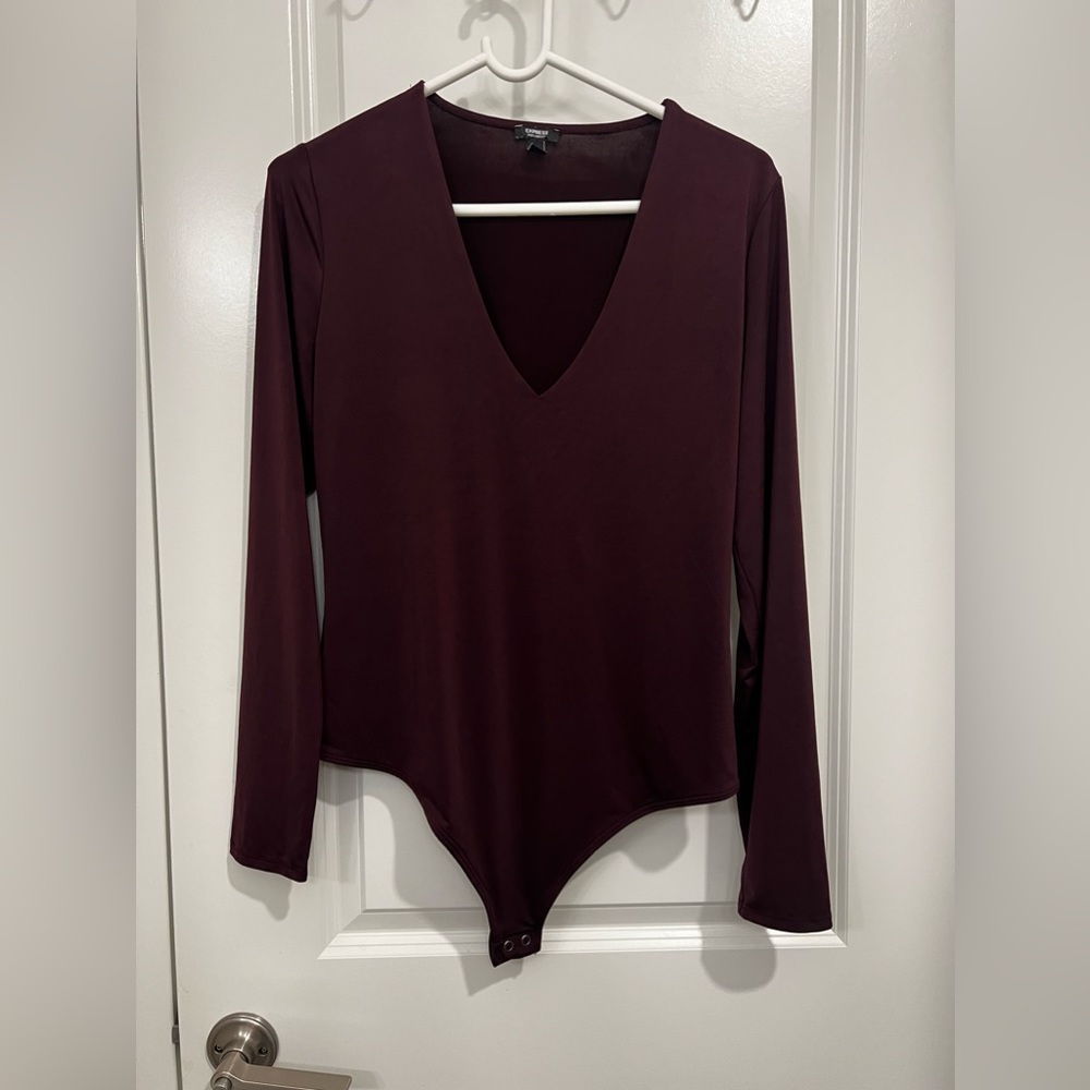Express V neck bodysuit